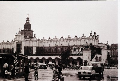 Historic **Wawel Royal Castle** in Kraków, Poland, showcasing its iconic **Renaissance-Gothic architecture** with arched colo...