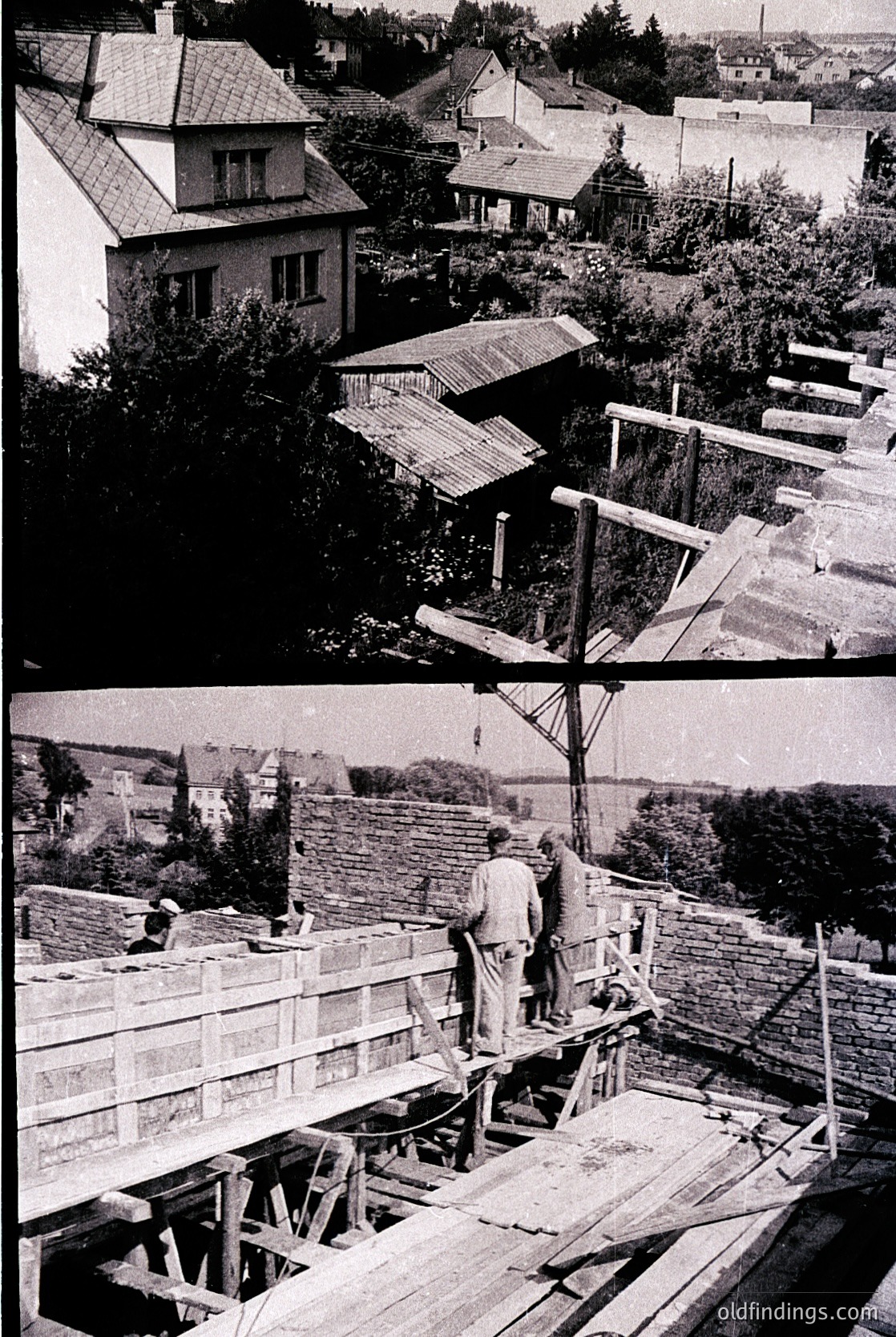 Mid-20th century construction site featuring wooden scaffolding and roof framing. Two workers in the lower image appear to secure wooden planks, likely for a residential building. Surrounding area shows dense, low-rise housing with pitched roofs. Style suggests post-WWII European reconstruction or suburban expansion.