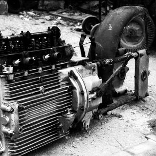 Vintage aircraft radial engine with gear reduction.