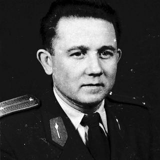 Portrait of a man in military uniform.