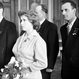 Black and white photo of a wedding party.