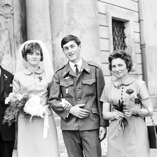 Black and white photo of a wedding party.