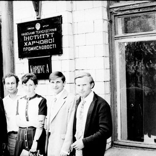 Group photo outside Kyiv Technological Institute of Food Industry.